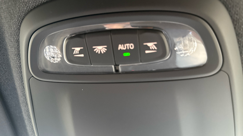 Volvo Xc40 2.0 B4P R DESIGN Pro 5dr Auto Petrol Estate